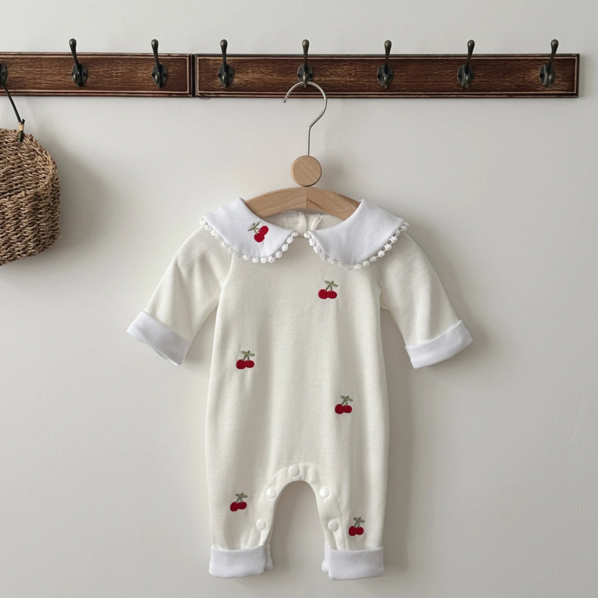 Baby Nursery Embroidery - Tutina per Neonata con Ricamo di