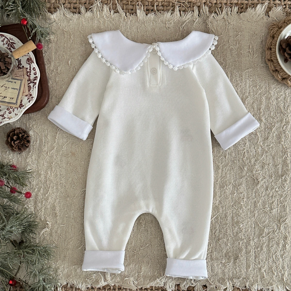 Tutina per Neonata con Ricamo  - Baby Nursery Embroidery recensione e prezzo