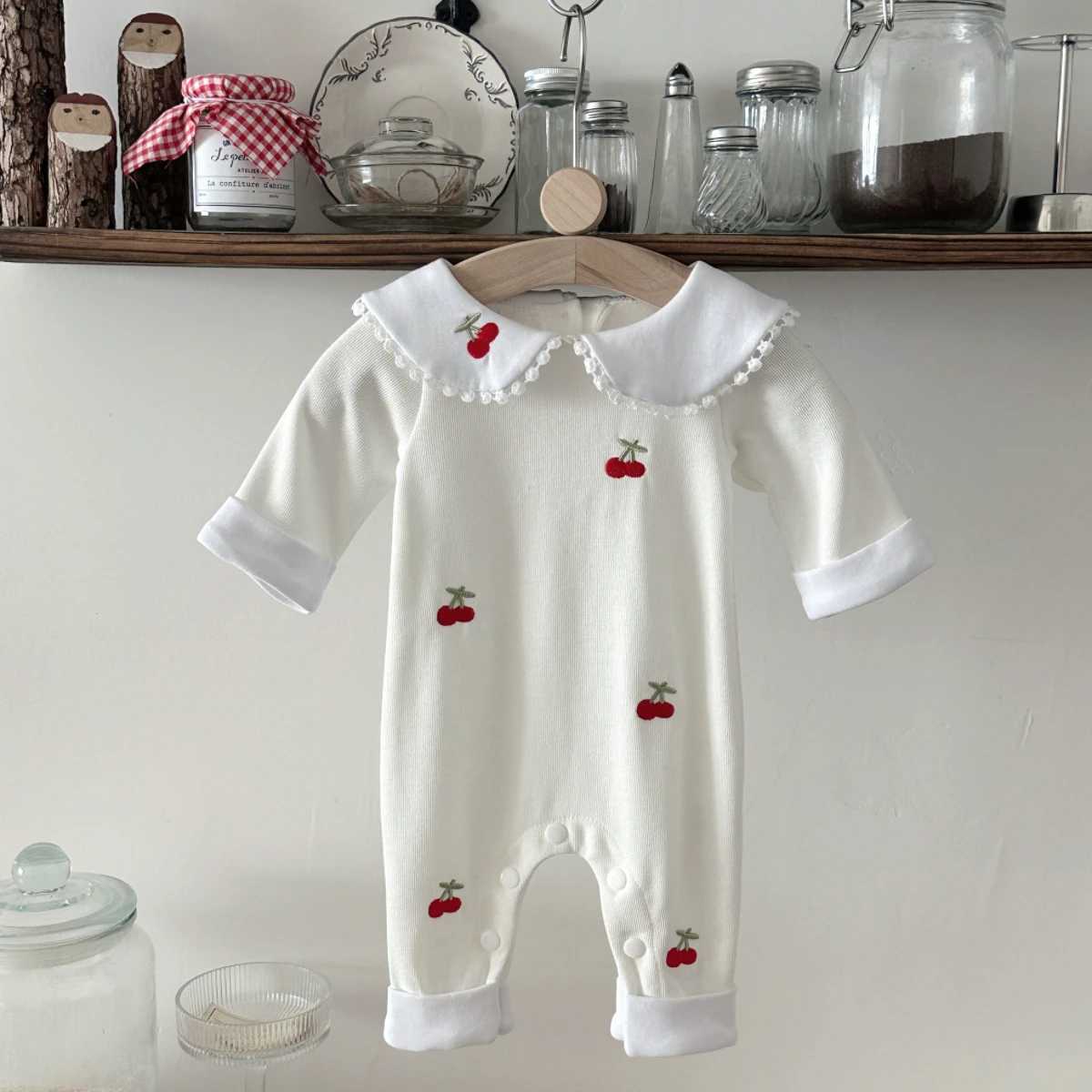 Tutina per Neonata con Ricamo  - Baby Nursery Embroidery recensione e prezzo